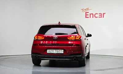 Hyundai i30 2020, 56605 км, за 10174.61 USD