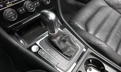 Volkswagen Golf 2016, 187670 км, за 5537.46 USD - фото 9