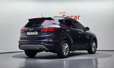 Hyundai Santafe 2016, 79005 км, за 8782.21 USD