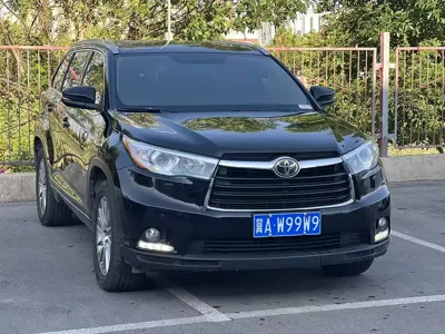 Toyota Highlander 2015, 140000 км, за 12966.14 USD