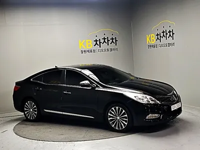 Hyundai Grandeur 2013, 186832 км, за 2405.25 USD