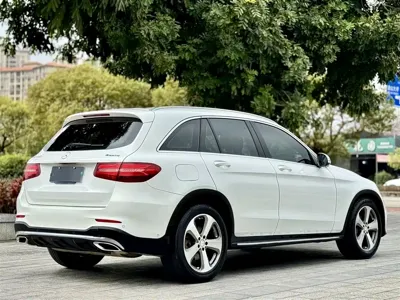 Mercedes-Benz GLC 2017, 138000 км, за 17234.91 USD