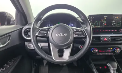 Kia K3 2022, 57382 км, за 10774.73 USD - фото 15