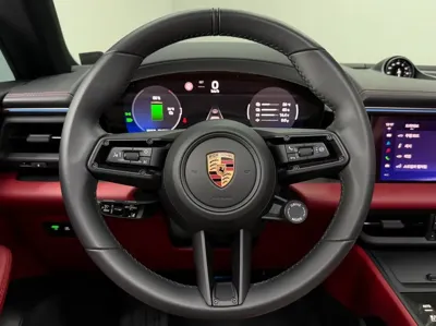 Porsche Macan 2025, 7095 км, за 71661.28 USD - фото 11