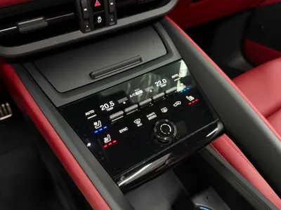Porsche Macan 2025, 7095 км, за 71661.28 USD - фото 17