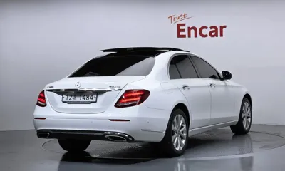 Mercedes-Benz E-Class 2019, 100665 км, за 16836.76 USD