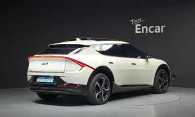 Kia EV6 2023, 52311 км, за 23149.04 USD