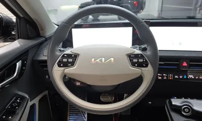Kia EV6 2023, 52311 км, за 23149.04 USD - фото 13