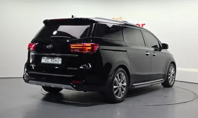Kia Canival 2019, 78212 км, за 11684.39 USD