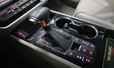 Kia Canival 2019, 78212 км, за 11684.39 USD - фото 9