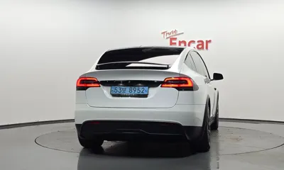 Tesla Model X 2023, 44905 км, за 91882.67 USD