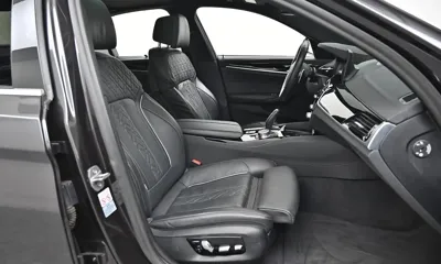 BMW 5-Series 2020, 42918 км, за 21452.24 USD - фото 10