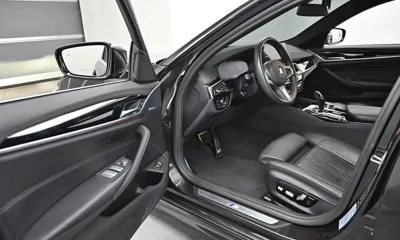 BMW 5-Series 2020, 42918 км, за 21452.24 USD - фото 11