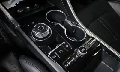Kia K5 2023, 73092 км, за 11456.94 USD - фото 9