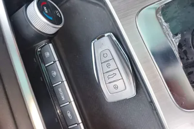 Geely Auto Coolray 2019, 62800 км, за 7156 USD - фото 33