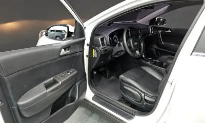Kia Sportage 2018, 127549 км, за 6263.63 USD - фото 11