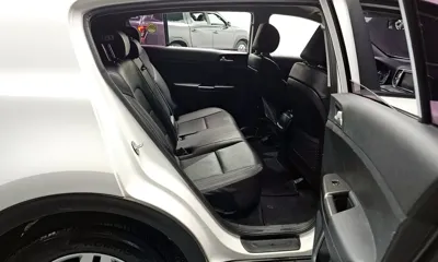 Kia Sportage 2018, 127549 км, за 6263.63 USD - фото 12