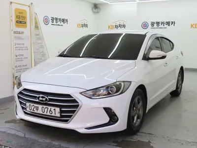 Hyundai Avante · 2016 год