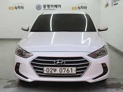 Hyundai Avante 2016, 150000 км, за 4594.98 USD