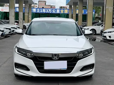 Honda Accord 2018, 90000 км, за 10270.55 USD