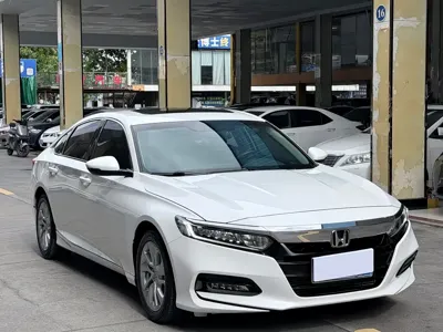 Honda Accord 2018, 90000 км, за 10270.55 USD