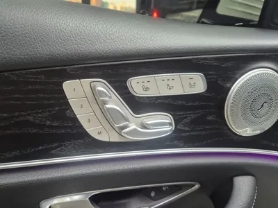 Mercedes-Benz E-Class 2017, 95113 км, за 14873.09 USD - фото 9