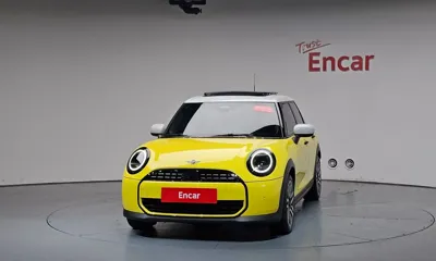 MINI Cooper 2025, 16406 км, за 19372.03 USD