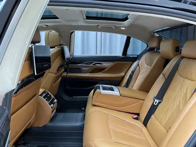 BMW 7 Series 2016, 210000 км, за 20305.67 USD - фото 9