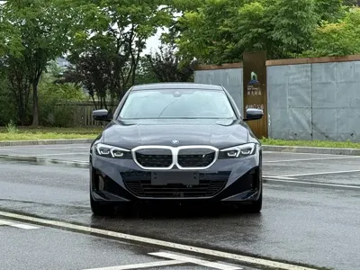 BMW i3 2023, 62000 км, за 19099.1 USD