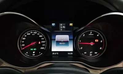 Mercedes-Benz C-Class 2017, 98701 км, за 11571.21 USD - фото 8