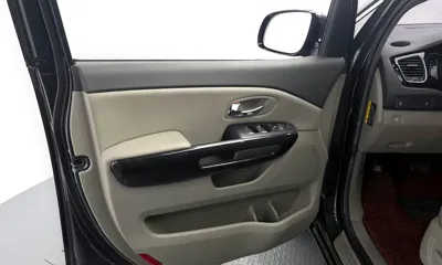 Kia Canival 2016, 149009 км, за 6055.87 USD - фото 25