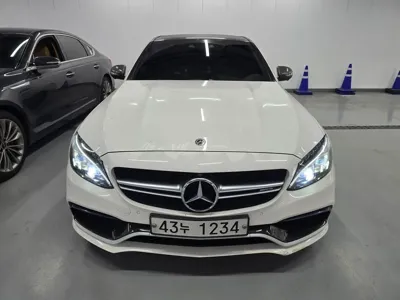 Mercedes-Benz C-Class · 2018 год