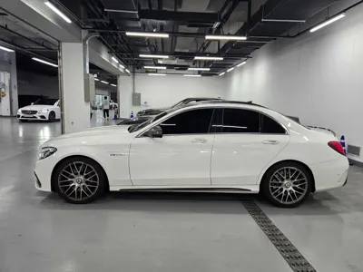 Mercedes-Benz C-Class 2018, 74739 км, за 29944.49 USD