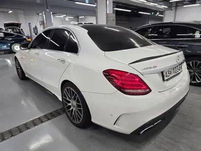Mercedes-Benz C-Class 2018, 74739 км, за 29944.49 USD