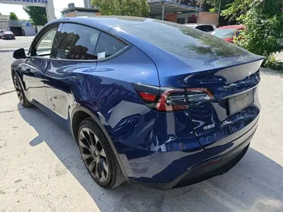 Tesla Model Y 2021, 79300 км, за 21100.96 USD