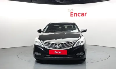 Hyundai Grandeur 2013, 149035 км, за 3229.15 USD
