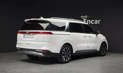 Kia Canival 2021, 76572 км, за 17997.89 USD