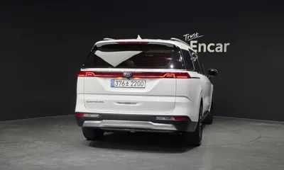 Kia Canival 2021, 76572 км, за 17997.89 USD