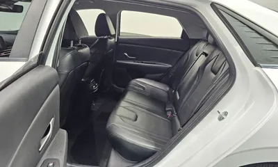 Hyundai Avante 2021, 120102 км, за 32821.32 USD - фото 11