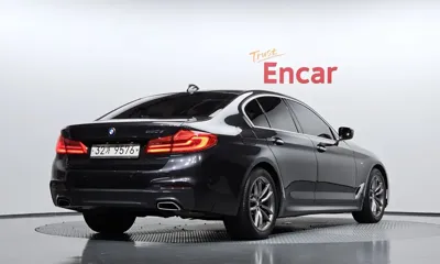 BMW 5-Series 2018, 108391 км, за 15960.92 USD