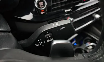 BMW 5-Series 2018, 108391 км, за 15960.92 USD - фото 29
