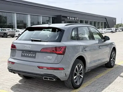 Audi Q5L 2025, 11000 км, за 35755.63 USD - фото 10