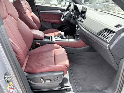 Audi Q5L 2025, 11000 км, за 35755.63 USD - фото 13