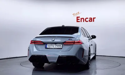 BMW M5 2025, 9582 км, за 114357.56 USD