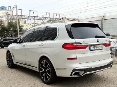 BMW X7 2021, 120000 км, за 45259.33 USD
