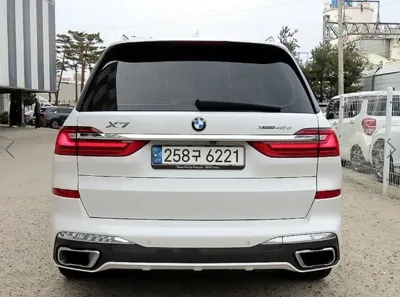 BMW X7 2021, 120000 км, за 45259.33 USD