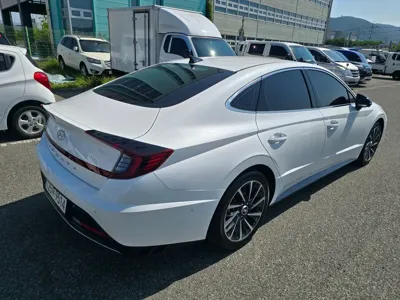 Hyundai Sonata 2022, 75534 км, за 19692.79 USD