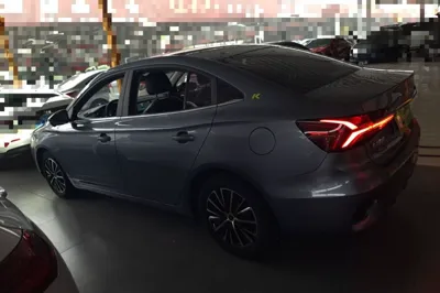 Roewe i5 2021, 39700 км, за 7455 USD