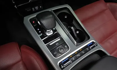 Kia Stinger 2019, 80682 км, за 14113.17 USD - фото 9
