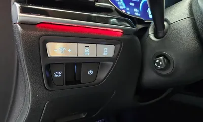 Genesis G80 2022, 70668 км, за 24281.21 USD - фото 28